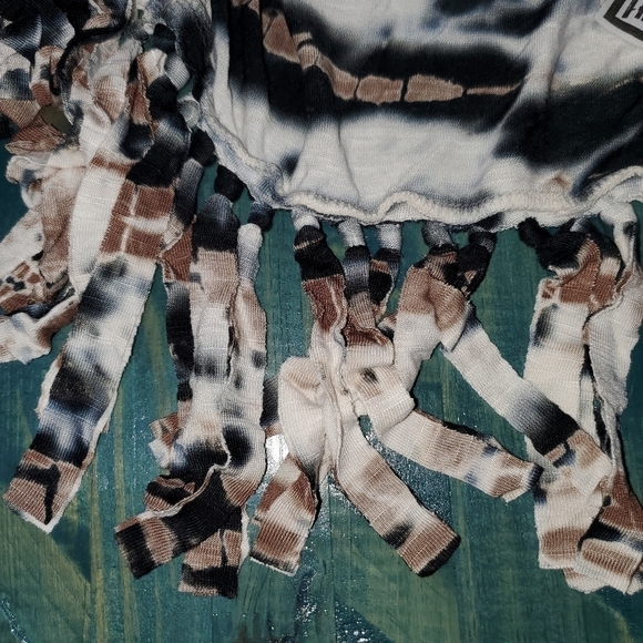 Mini YFB Tie-Dye Top Fringe NWT Size 12 - Picture 5 of 5